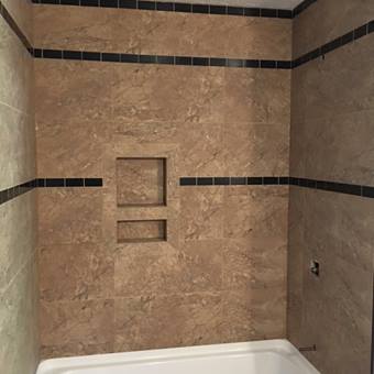 Porcelain Tile Shower with black liner accent IMG_3091